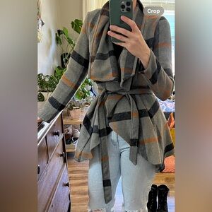 Waist tie light weight jacket size small, plaid